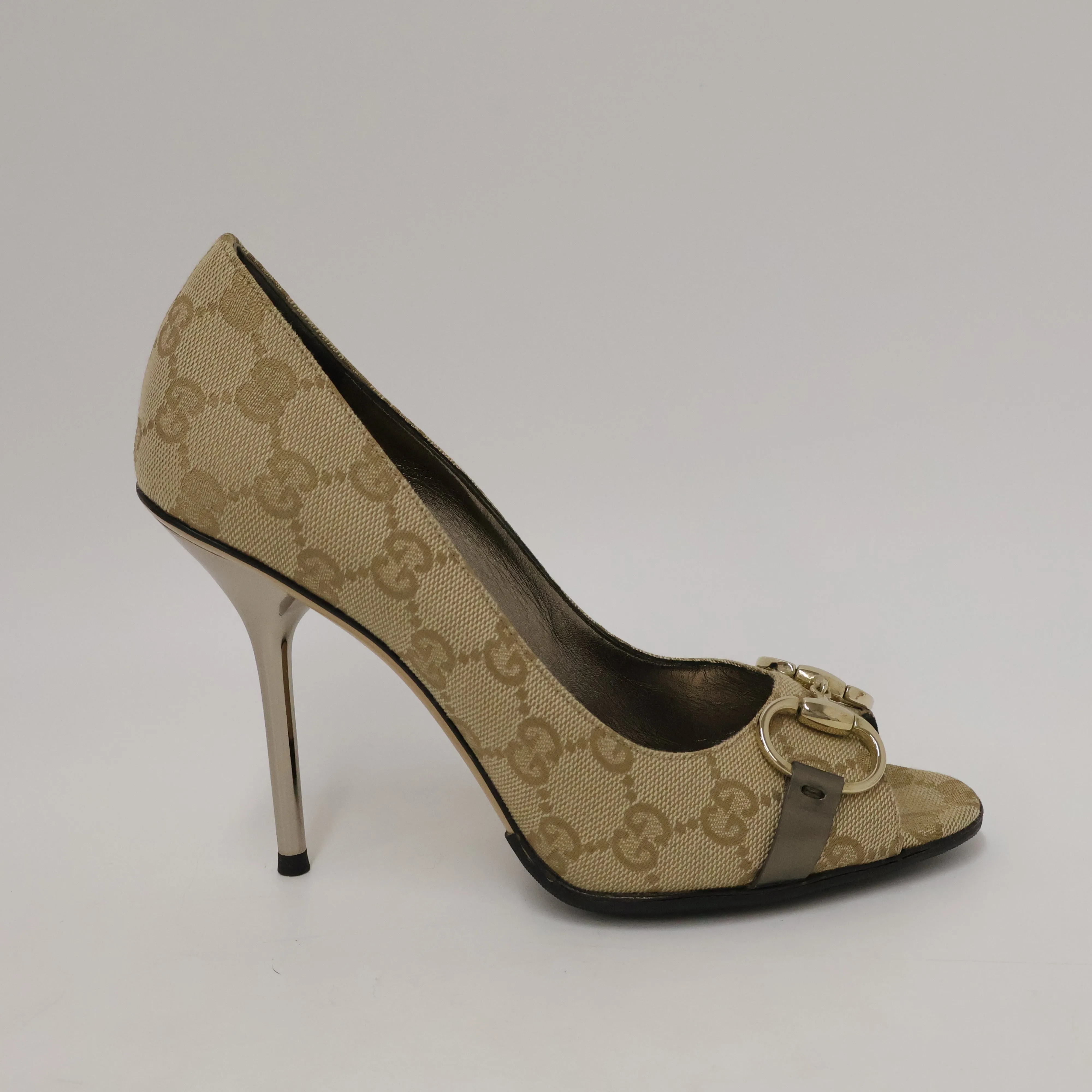 Gucci Horse Bit Peep Toe Heels 36.5