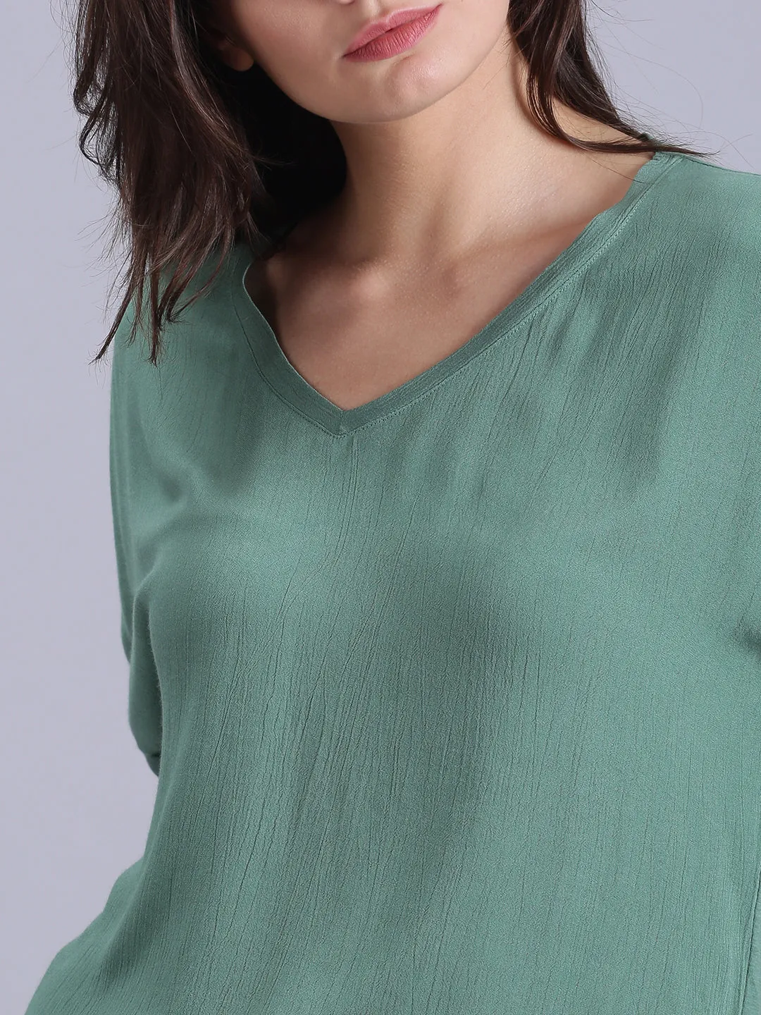 Women Solid Green V Neck Tops